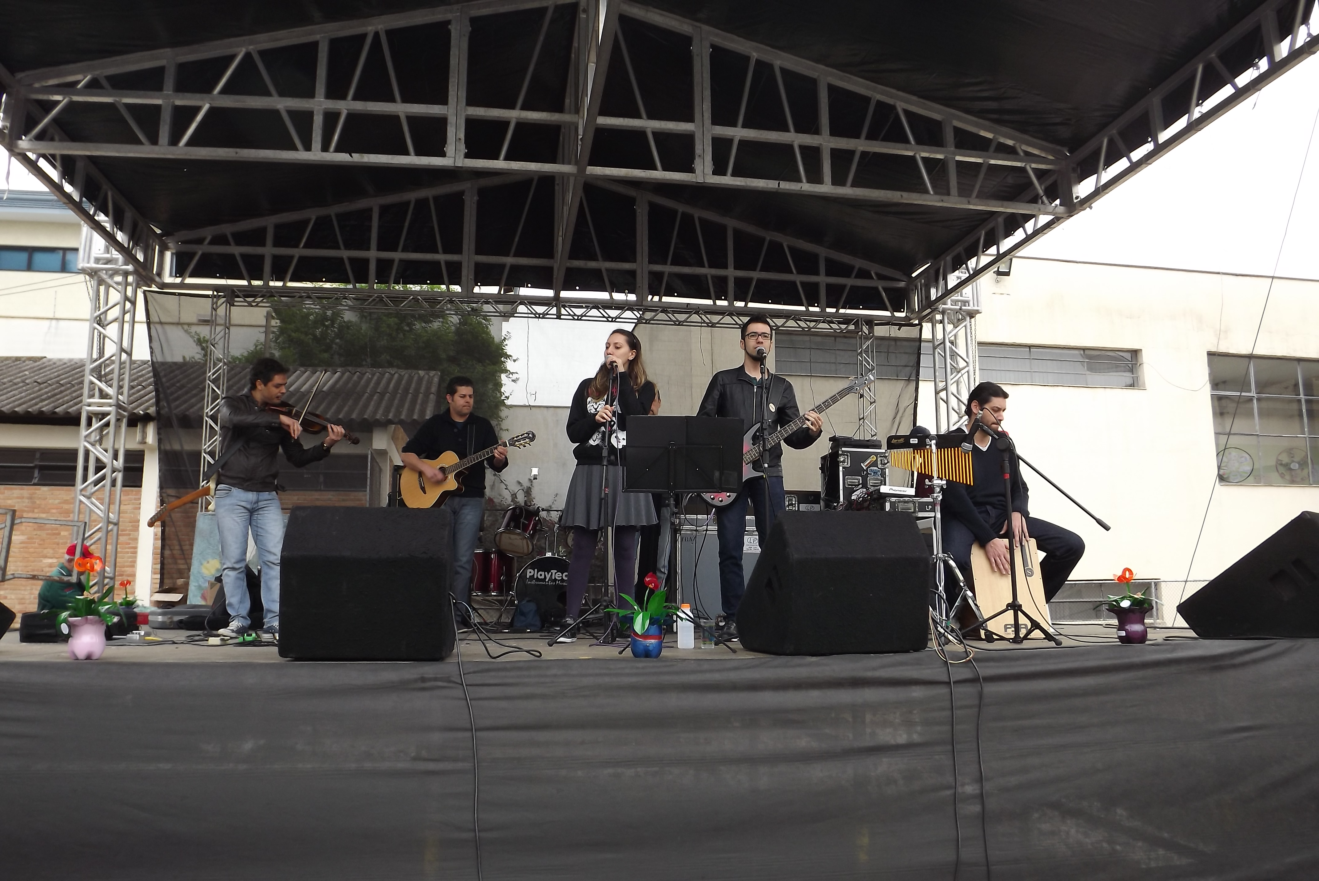 banda_sol_de_outubro.jpg