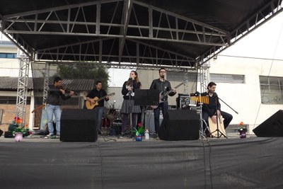 banda_sol_de_outubro.jpg